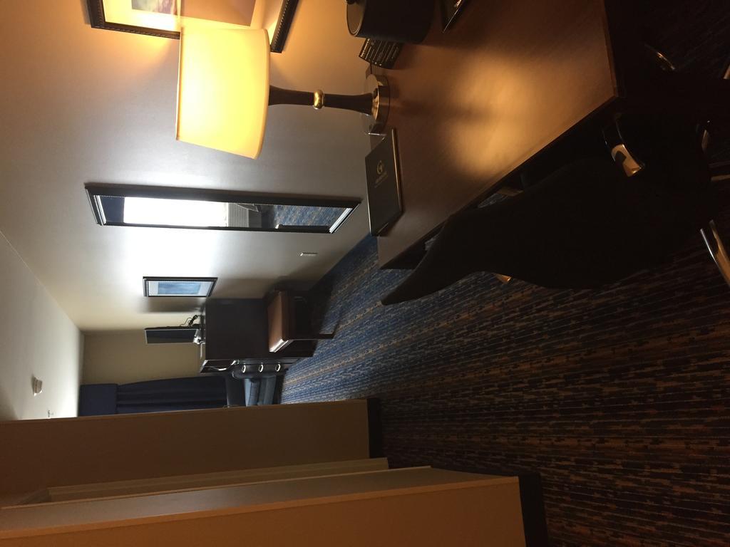 Grandstay Hotel & Suites Mount Horeb - Madison Room photo