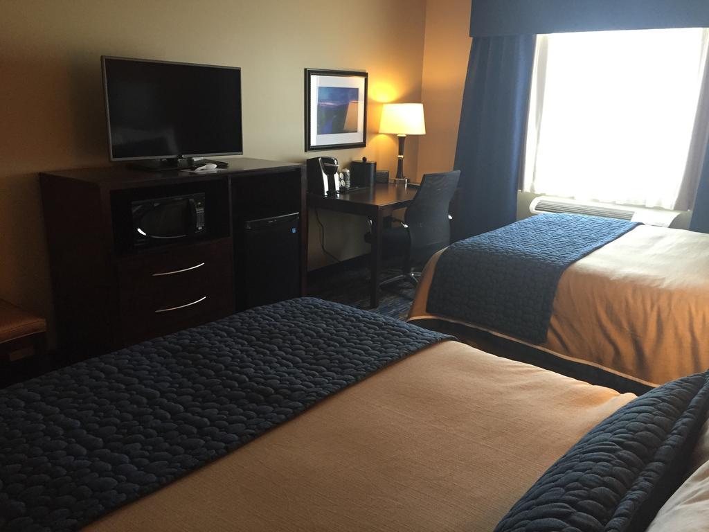 Grandstay Hotel & Suites Mount Horeb - Madison Room photo