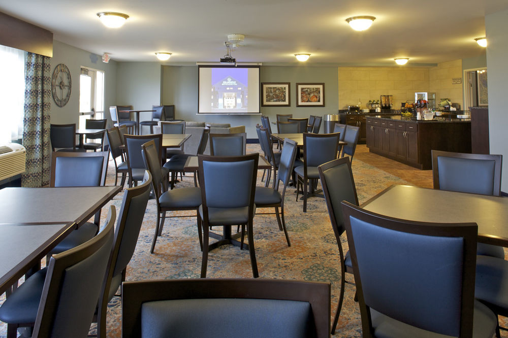 Grandstay Hotel & Suites Mount Horeb - Madison Exterior photo