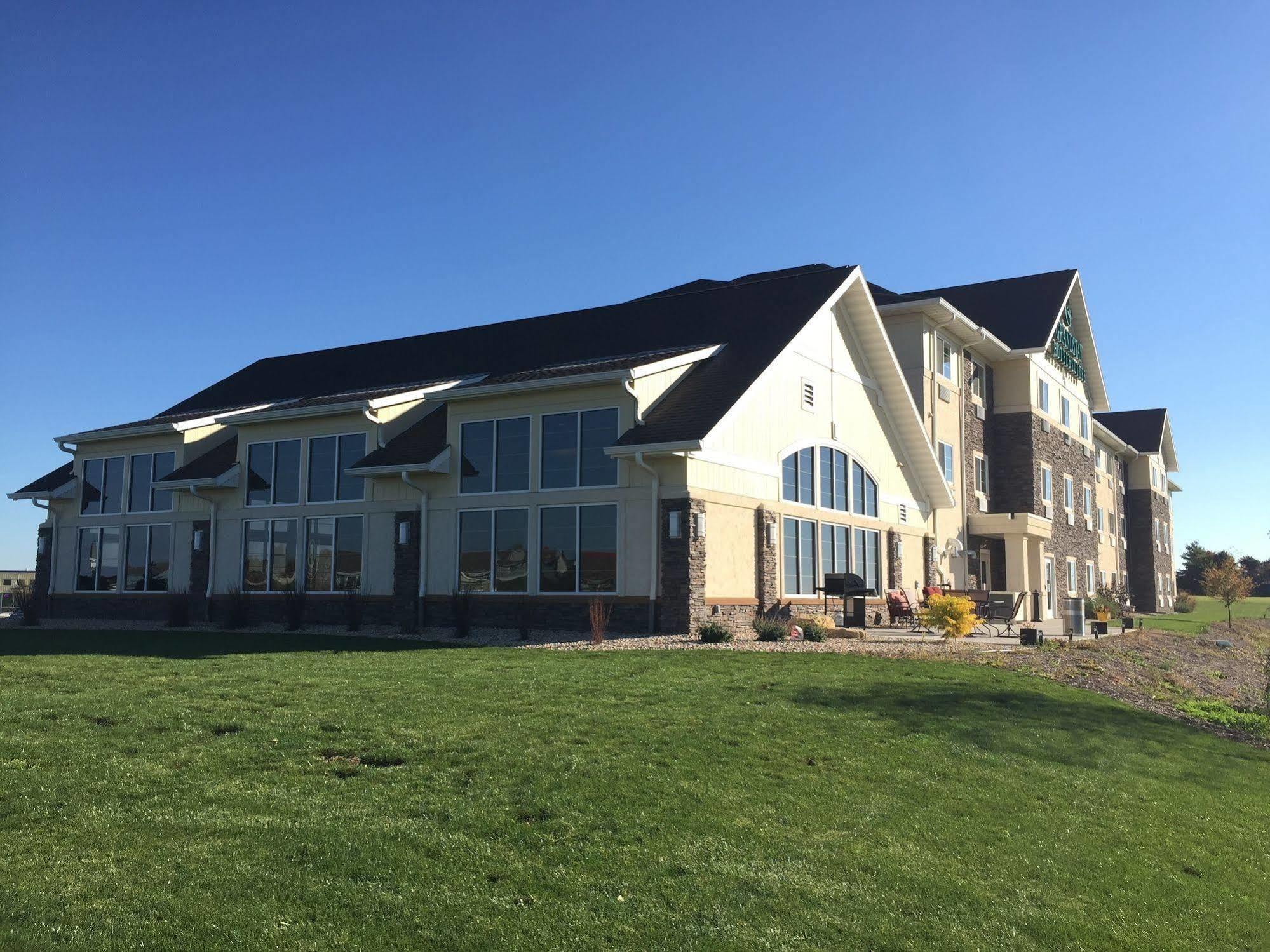 Grandstay Hotel & Suites Mount Horeb - Madison Exterior photo
